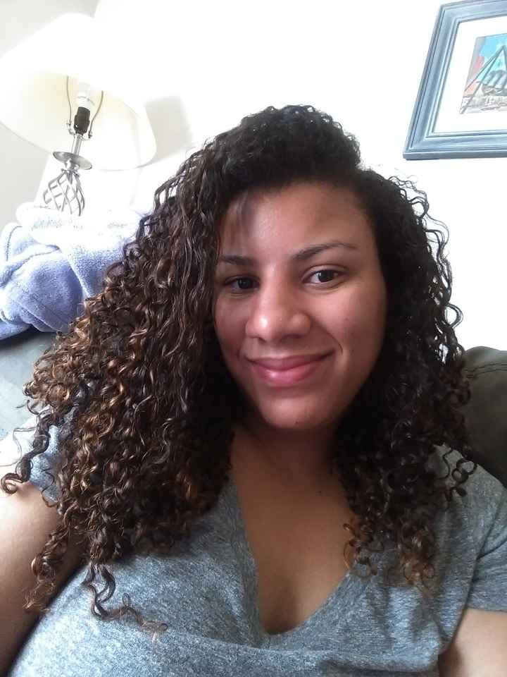 Where are the curly haired ladies? What did you/ what are you doing with your hair!?