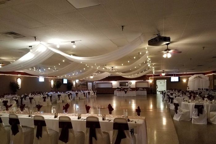 Pictures of decorated venues where you can't hang anything?? 11