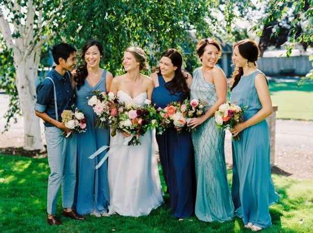 everyone with bouquet