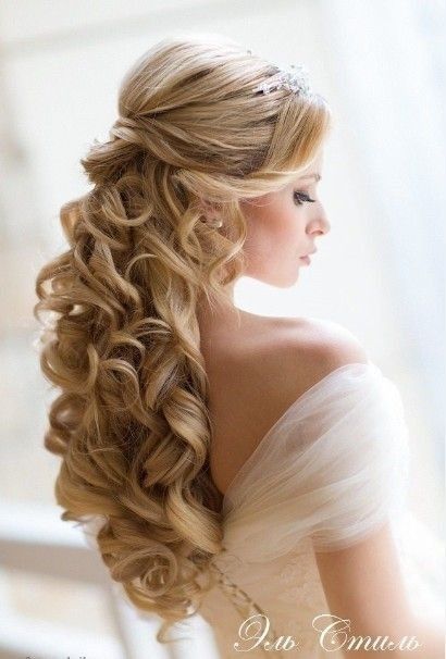 Hair ideas for naturally curly brides