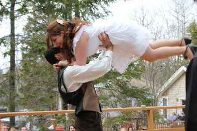 A Wedding With an $800 Budget!