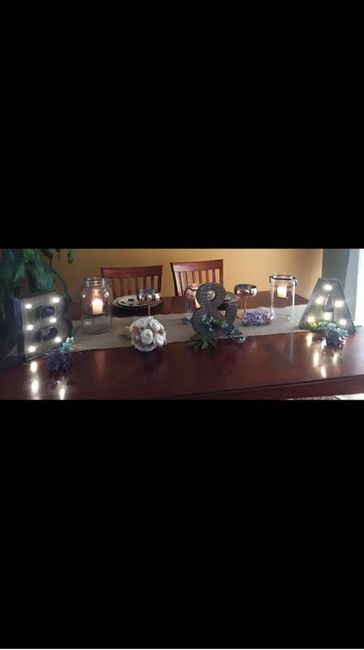 Mix and match rustic centerpieces and head table!