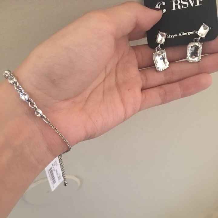 Bridesmaid jewelry help