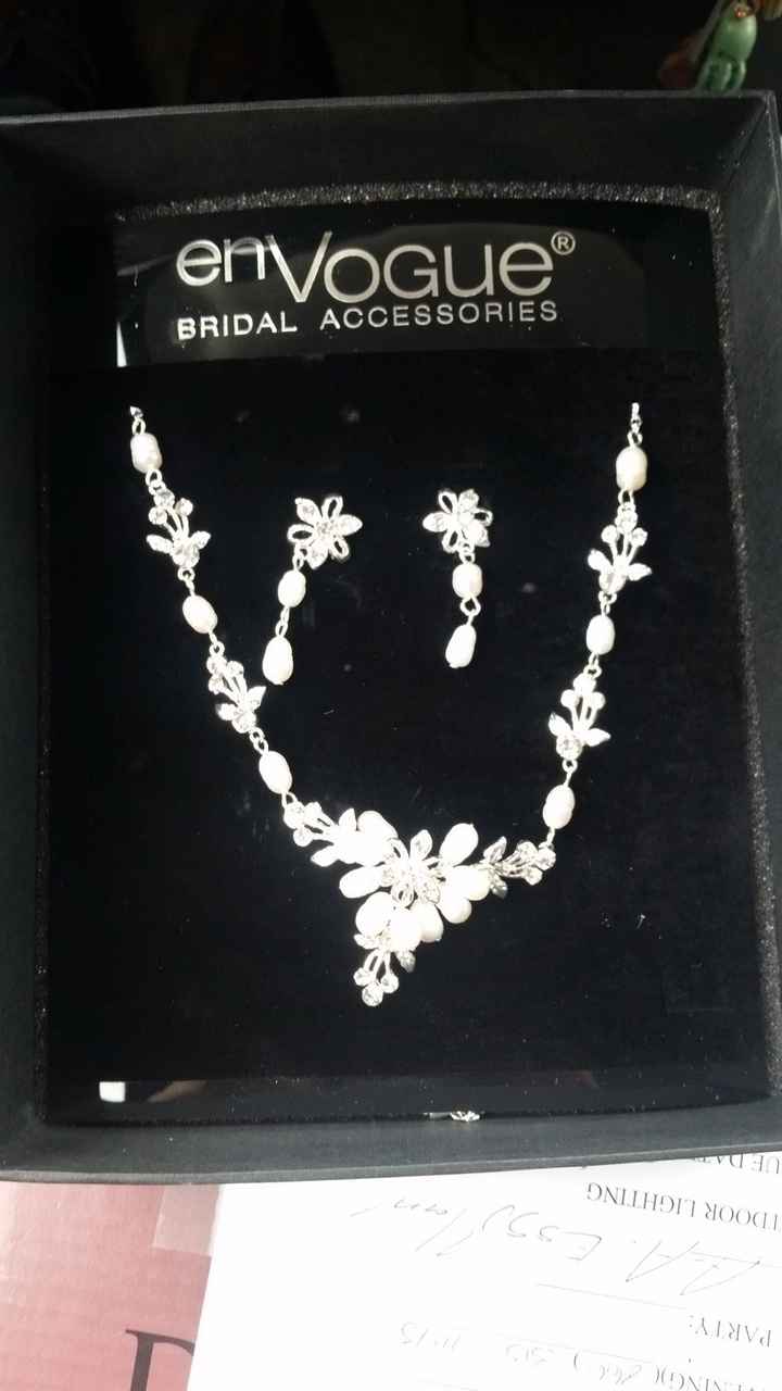 Let's see those purdy wedding necklaces!