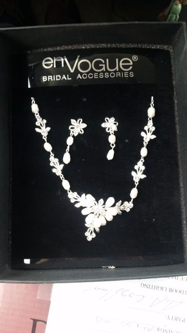 Let's see those purdy wedding necklaces!