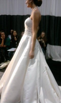 Bridal fashion show pisc