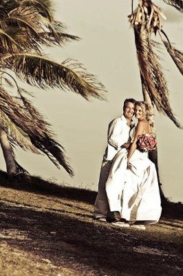 Anyone have beach wedding photos I can look at?