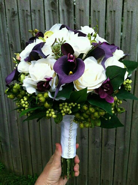 Tell me your wedding colors!