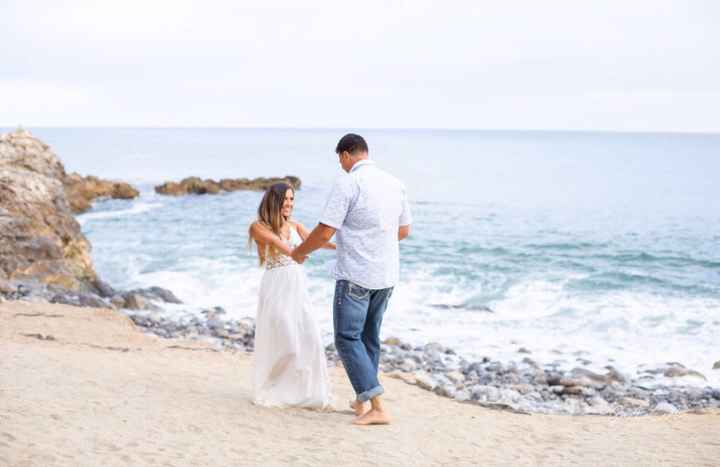 Engagement photo outfit? - 1