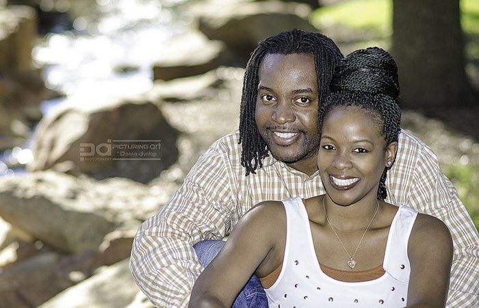 Finally....some pics that I love!!  New engagement pics!