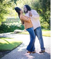 Finally....some pics that I love!!  New engagement pics!