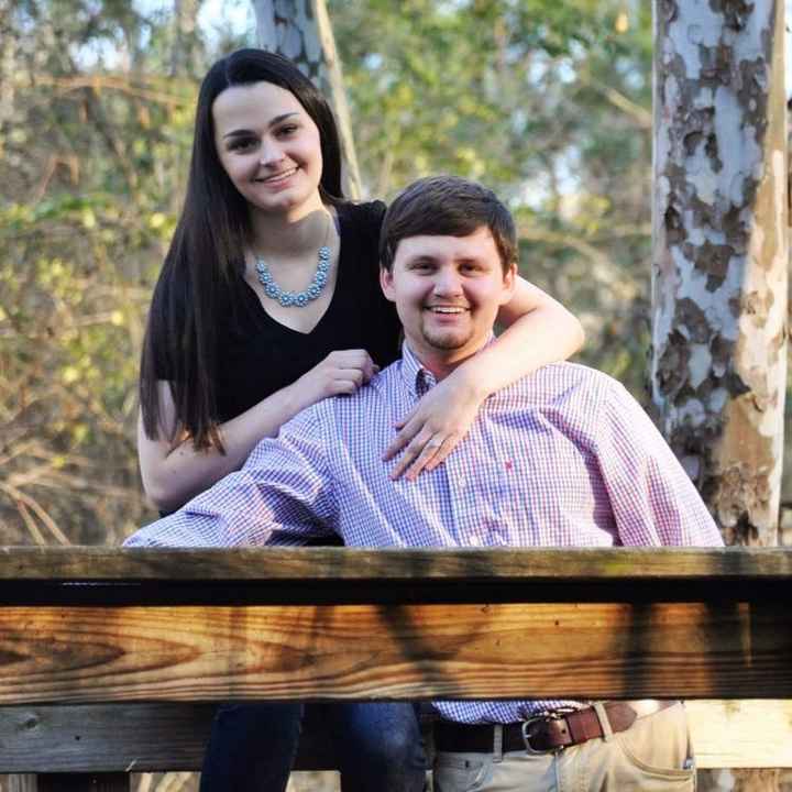 What to wear for engagement photos