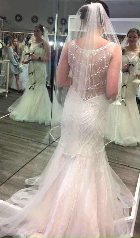 The dress!!