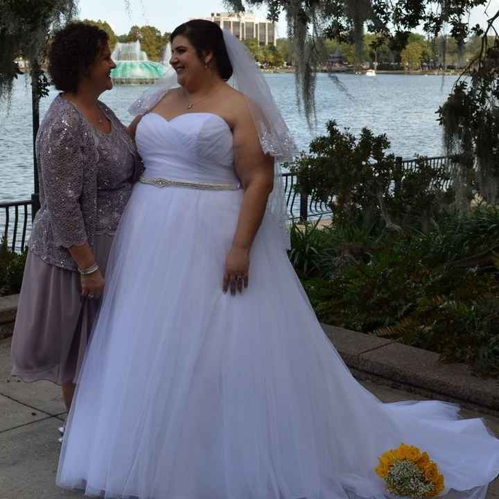 Where did MOB purchase her dress from?