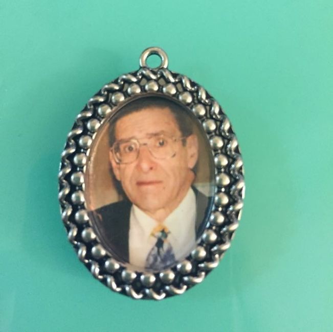 Brides or grooms who have had a parent pass away...