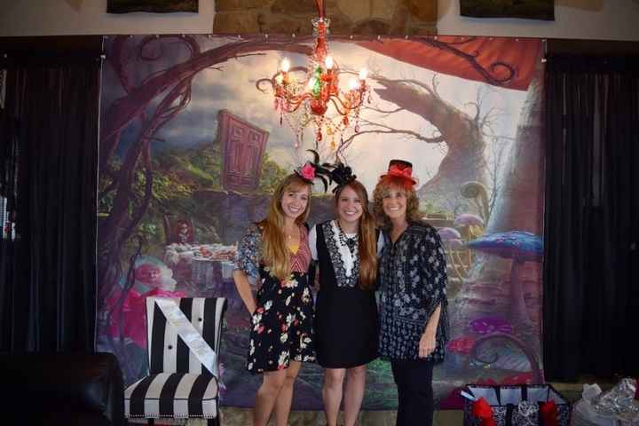 MOH (sister) and my Mom!