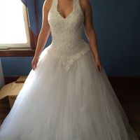 SHORT BRIDE NEEDS HELP!