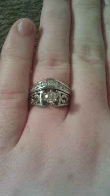 Alright ladies! Let's see those gorgeous rings...