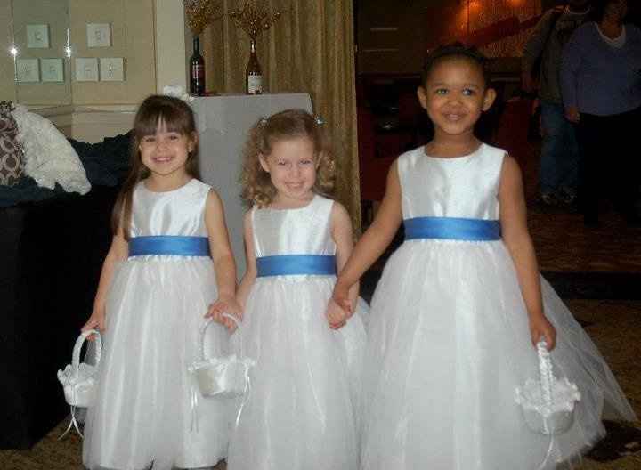 Since I am nosey ... what are you wedding colors???