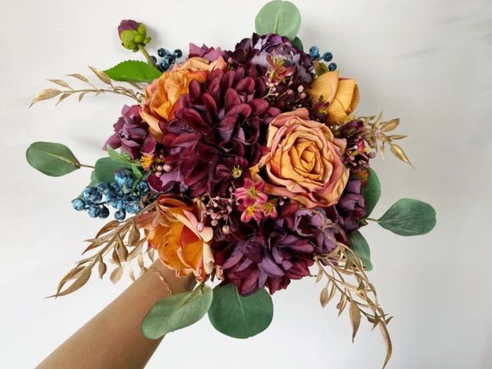 What flowers are best for fall weddings? 4