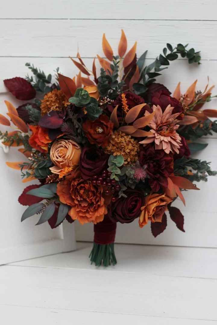 What flowers are best for fall weddings? - 1