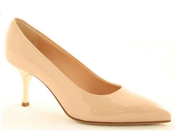 Shoes?  what color are you wearing?