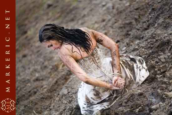 Ok I have to ask and I feel a little dumb...what is trashing the dress about?