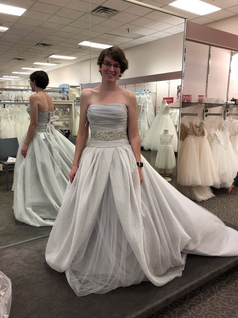 What’s your dress crush(besides your dress)? 9