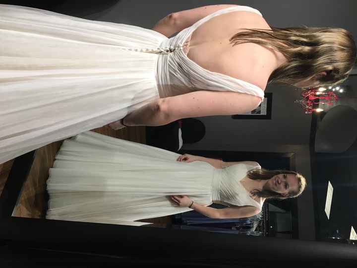 Let me see your DRESS!