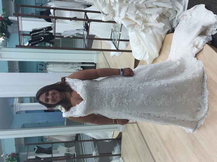 My dress is FINALLY here!!