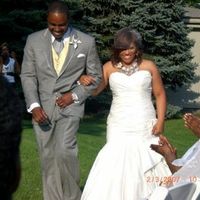 Let's see all of the bride's with their grooms!