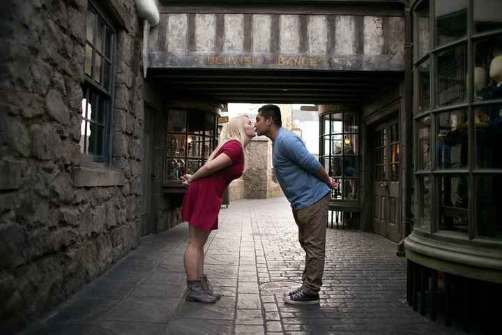 It FINALLY happened... Got my E-Pics back!!