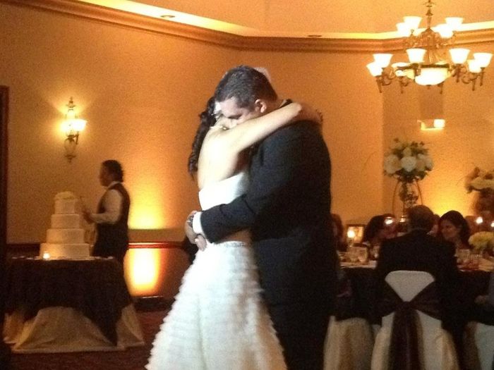 I'm craving wedding!!! Share with me your wedding pics!! please....