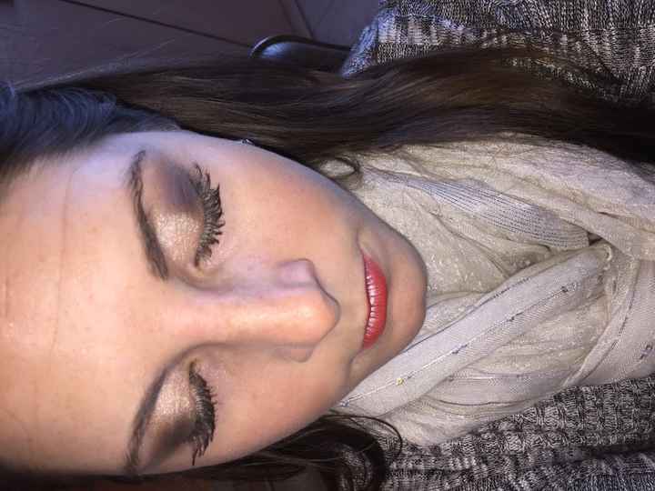 Which eye Makeup looks better?