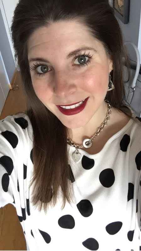 It's Friday! Drop a selfie!