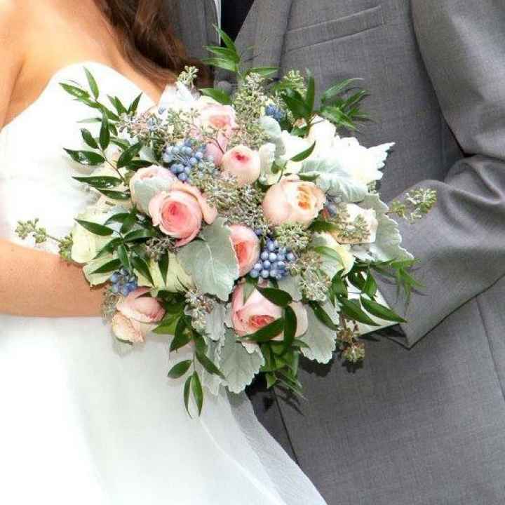 SHOW ME YOUR WEDDING BOUQUET :)