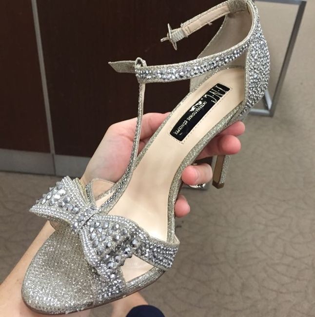 show me your shoes!