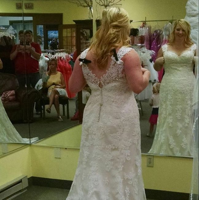 I can't stop looking at my dress pictures!