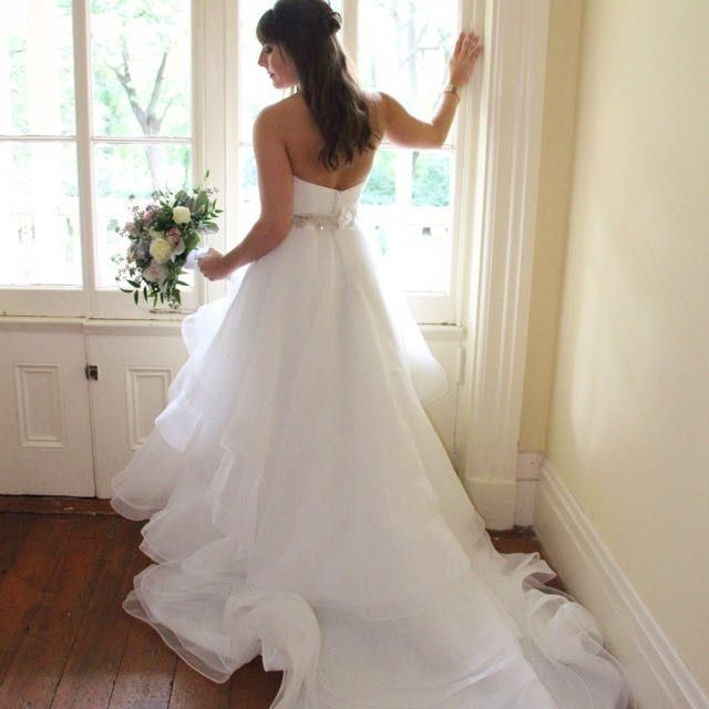 WEDDING DRESS HELP