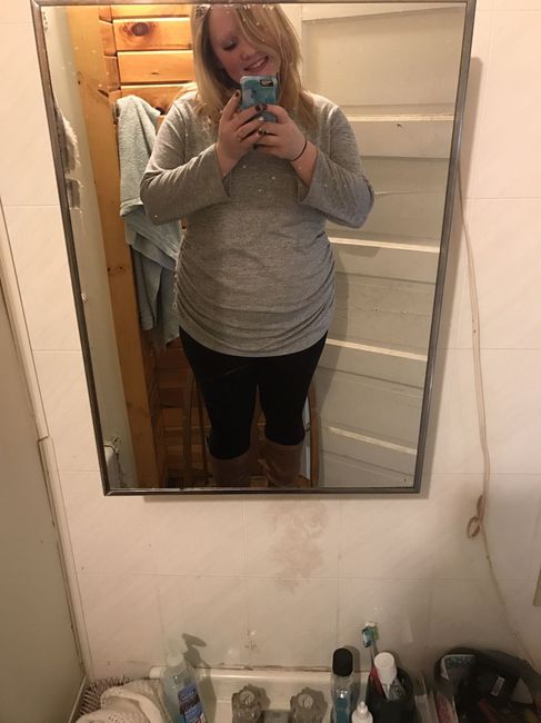 Engagement photos outfit help