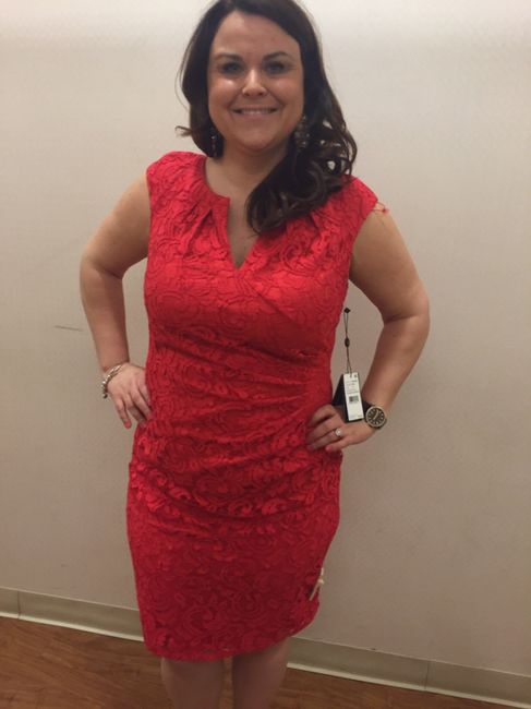 What is everyone wearing to their bridal showers?!?