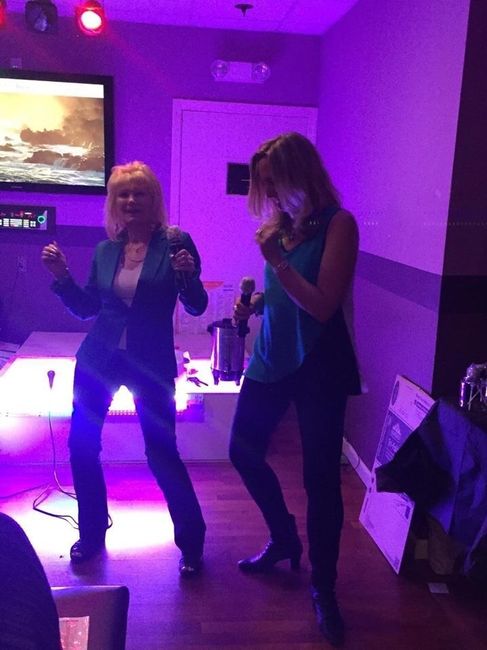 Back and Showered!!!!   Karaoke style.... Warning.... Fun cheesy pics included