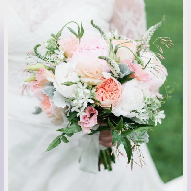 Show us your bouquets/centerpieces! (pics)