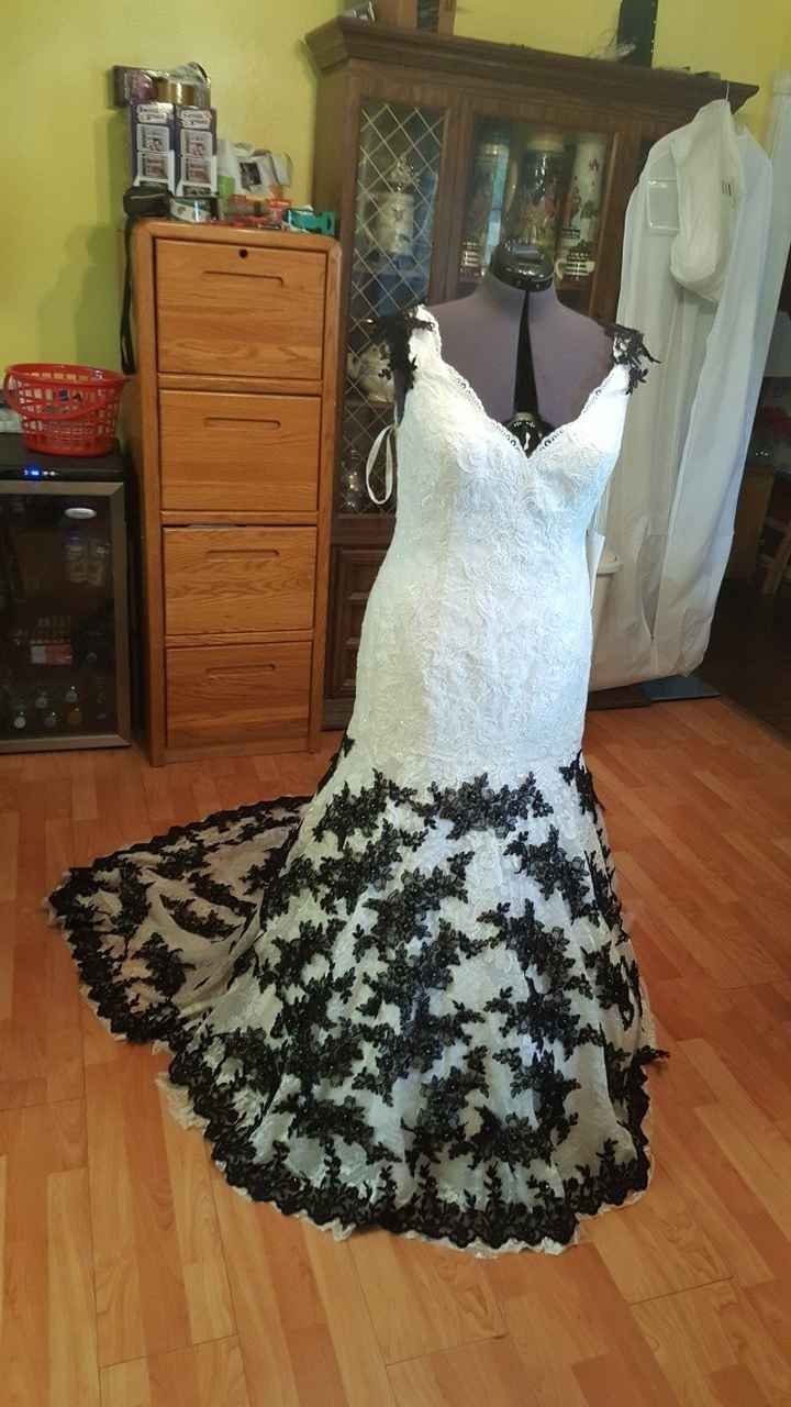 Let's see your lace wedding dresses!