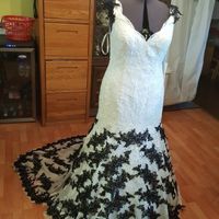 Let's see your lace wedding dresses!