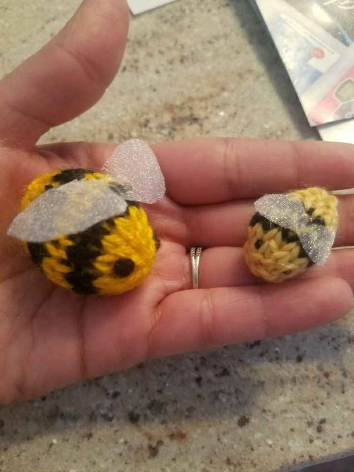  Knit bees - 1