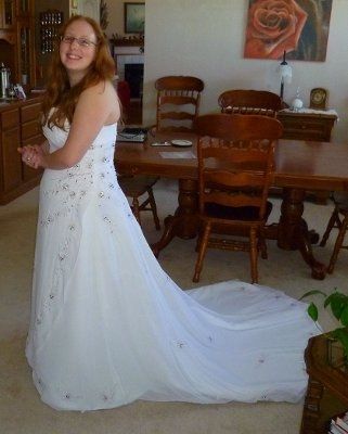 Lets see those dresses ladies!!!