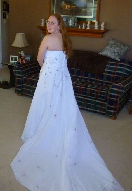 Plus sized brides - show off your dress!
