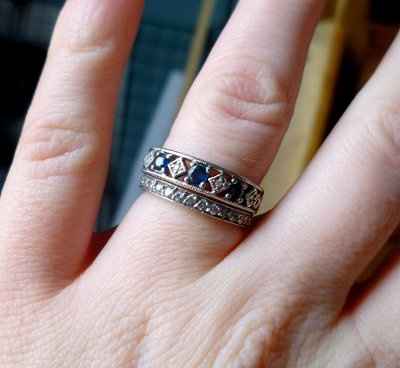 How did he propose & Show off dem raaangs!