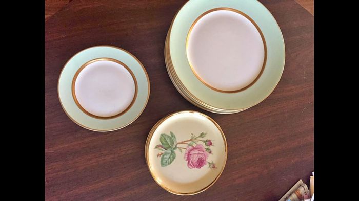 Mismatched China - on the hunt! 3